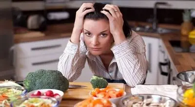 خوردن غذاهای ترد؛ واکنش عصبی یا راهی برای آرامش؟

