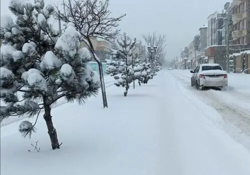 پیش‌بینی وضعیت بارش باران و برف تا نیمه بهمن ۱۴۰۴
