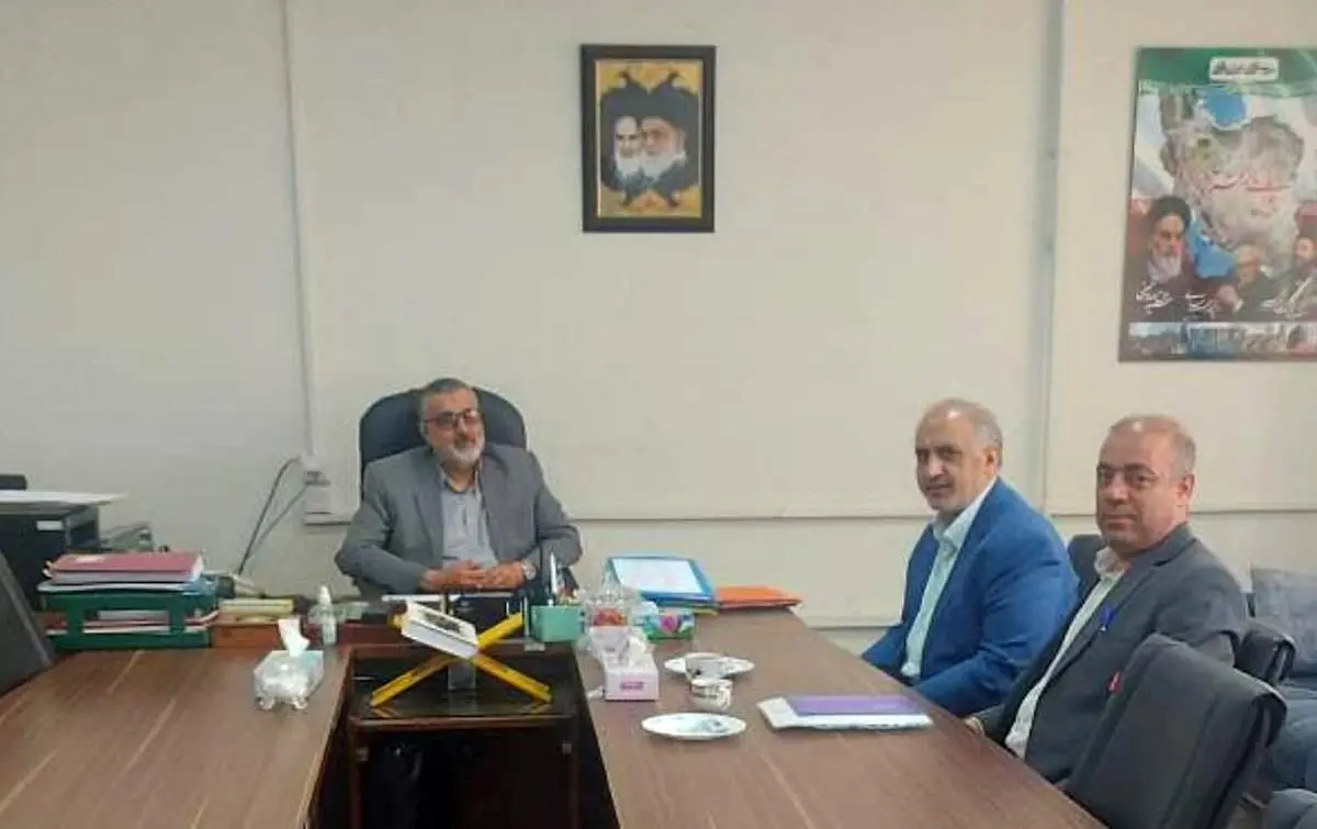  معرفی خدمات بانک سرمایه به فرهنگیان استان مرکزی در دیدار با معاون پشتیبانی آموزش و پرورش

