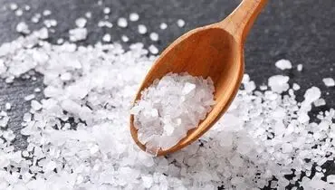 چرا غذاهای شور ما را پرخورتر می‌کنند؟
