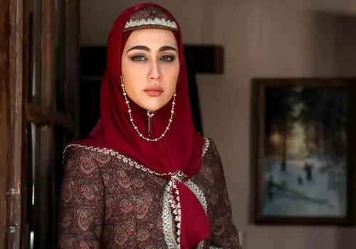 بازیگر زیبای سریال گیلدخت با یک استایل پاییزی