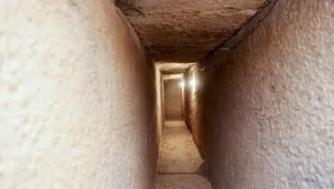 ورود گردشگران به آبراهه‌های تخت‌ جمشید+فیلم