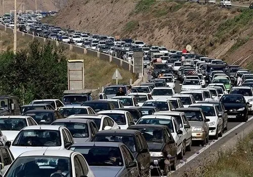 ترافیک سنگین در محورهای مواصلاتی مازندران

