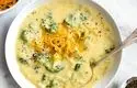 طرز تهیه سوپ بروکلی و پنیر چدار
