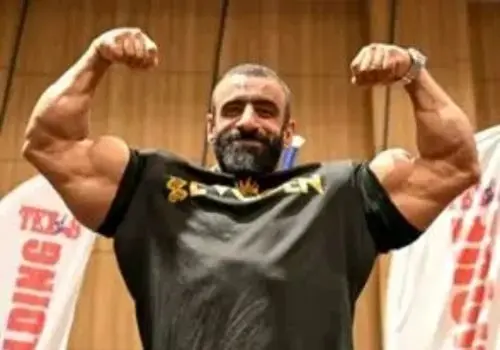 هادی چوپان: خوشتیپ بودنم داستان غم‌انگیزی دارد!/ویدیو 