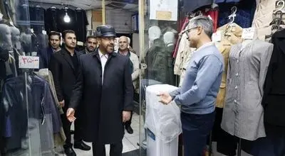 استاندار فارس پای سخنان کسبه و بازاریان شیراز نشست
