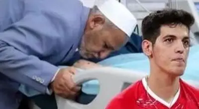 لحظه اعلام خبر فوت صابر کاظمی و اشک‌های پدر/ویدیو 