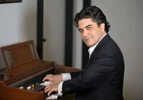 رقص آذری سامان احتشامی در پشت صحنه کارناوال/ویدیو 