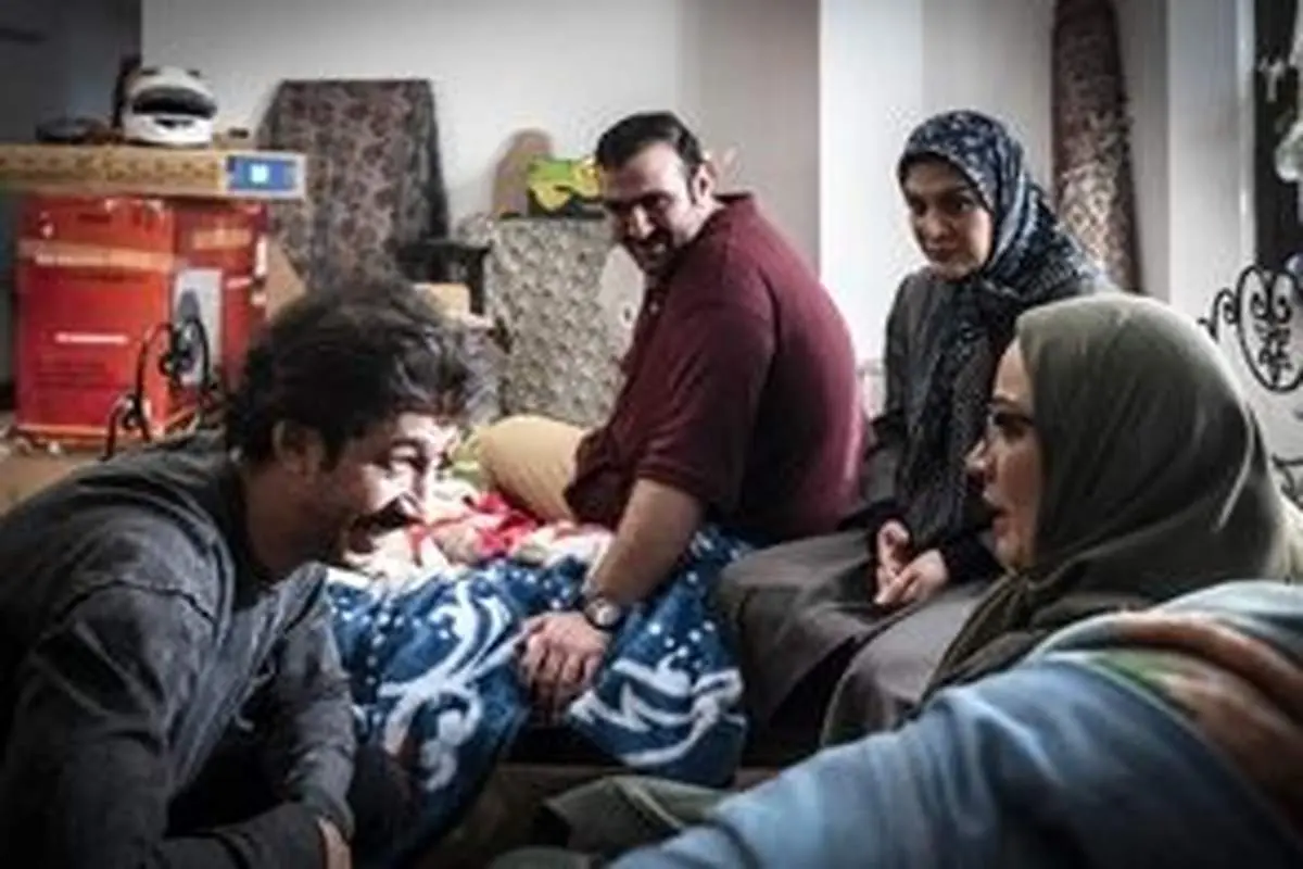 عکس تازه و هنری بهرام افشاری، بازیگر سریال پایتخت لب دریا