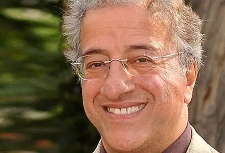  «خلوت کنید، آقای خمسه است!»؛ ویدیوی وایرال شده از علیرضا خمسه 