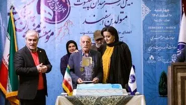 اشکهای تلخ عزت الله رمضانی فر بازیگر پیشکسوت سینما و تلویزیون به یاد دختر مرحومش/ویدیو 