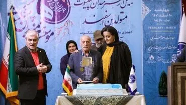 اشکهای تلخ عزت الله رمضانی فر بازیگر پیشکسوت سینما و تلویزیون به یاد دختر مرحومش/ویدیو 