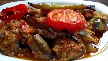 ناهار امروز: طعم لذیذ در یک چشم به هم زدن؛ خوراک گوشت و بادمجان فوری