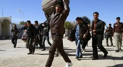 زنگ خطر برای تولید و اشتغال ایران؛  شوک خروج کارگران افغانستانی در راه است!