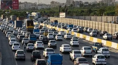 ترافیک سنگین در محورهای شمالی / آخرین وضعیت هراز، چالوس و آزادراه تهران- شمال 