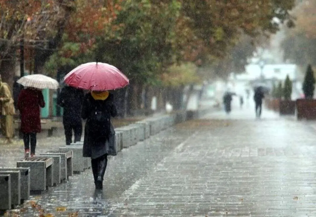 تهران بارانی میشود