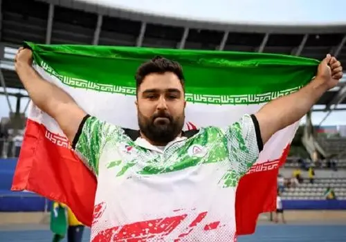 قهرمان پارالمپیک با ۷ مدال طلا همچنان بیکار است