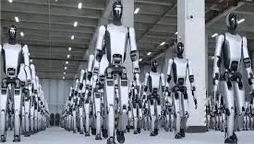 تمرین کونگ‌فوی ربات‌های انسان‌نما با راهبان معبد شائولین+ویدیو