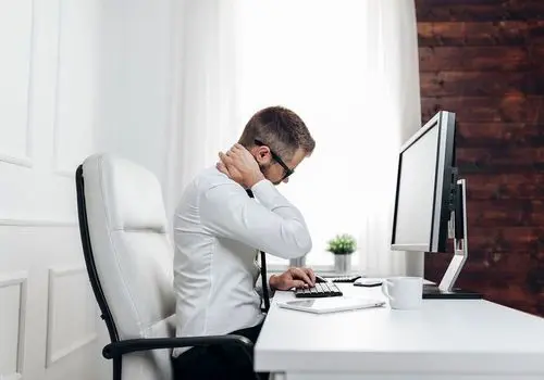 یک برنامه تغذیه ورزشی روزانه عمومی+ جدول
