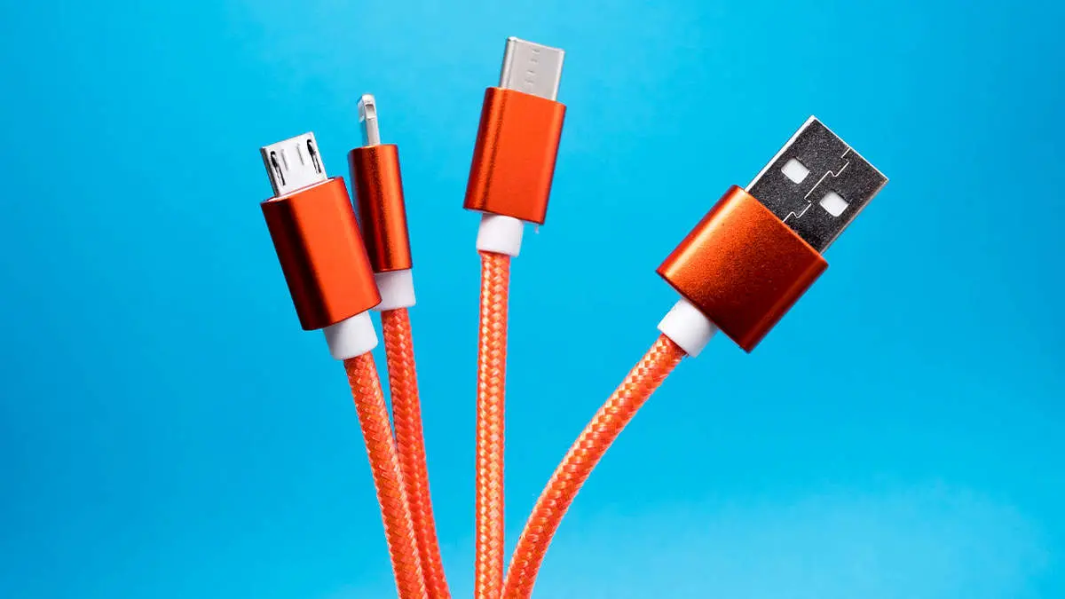 ترفند تعمیر کابل شارژر و USB گوشی در منزل+فیلم