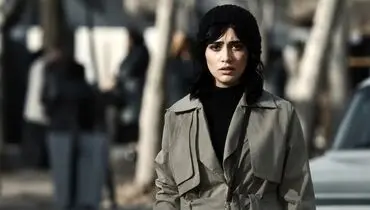 قاب دوستانه از پشت صحنه سریال «کلاغ» + عکس
