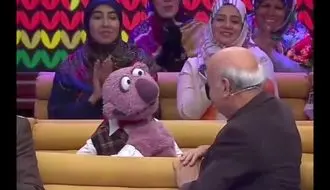 واکنش جناب‌خان به بوی سیگارِ ایرج طهماسب در استودیو!/ویدیو 