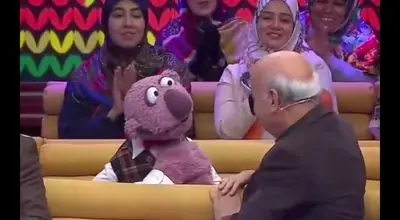 واکنش جناب‌خان به بوی سیگارِ ایرج طهماسب در استودیو!/ویدیو 