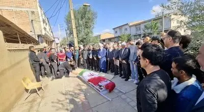 تشییع صابر کاظمی در گلزار شهدای آق‌قلا