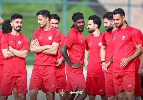 ستاره مغضوب به لیست پرسپولیس بازگشت 