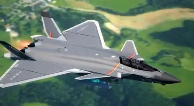 همکاری پهپاد پنهان‌کار GJ-11 با جنگنده J-20 چین + فیلم