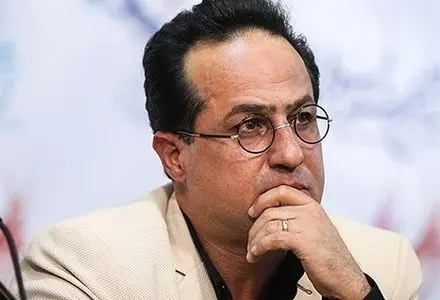 استوری کنایه‌آمیز رامین راستاد؛ انتقاد تند از رفتار ایرلاین ایرانی  +عکس