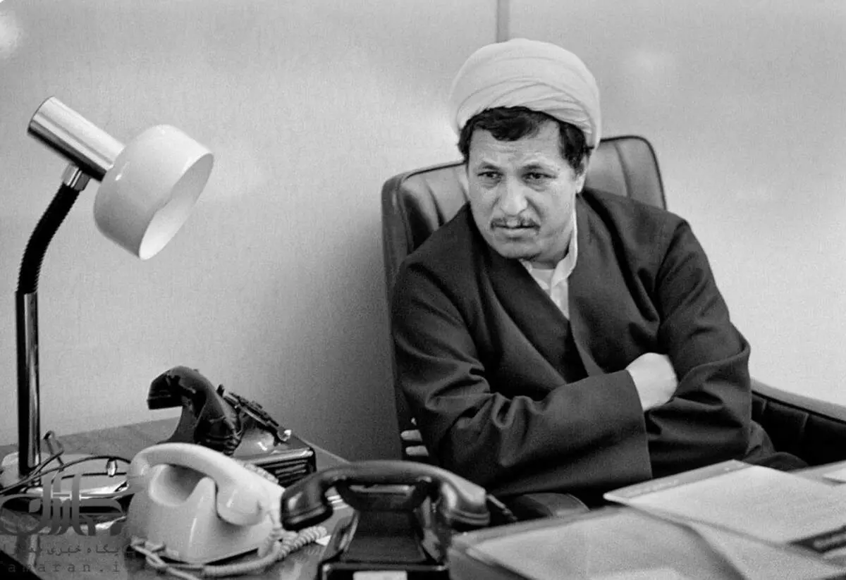 عکس کمیاب از آیت الله هاشمی و فرزندانش در دوره جوانی