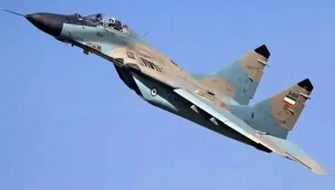 عبور جنگنده در ارتفاع پایین آسمان تهران + فیلم