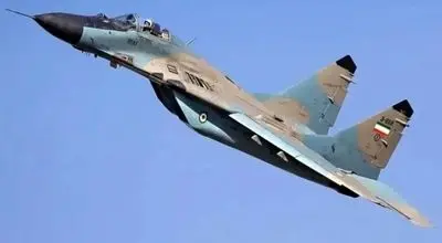 عبور جنگنده در ارتفاع پایین آسمان تهران + فیلم