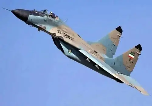 عبور جنگنده در ارتفاع پایین آسمان تهران + فیلم