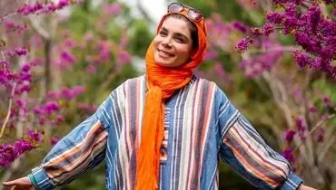 عکس متفاوت از خانم مجری تلویزیون در تولد مادرش