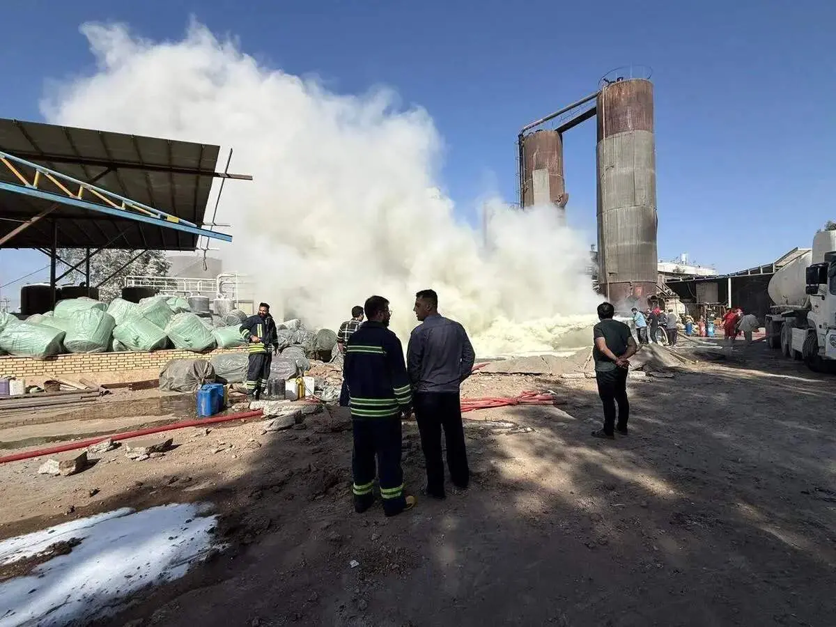 مدیرعامل هلال‌احمر آمار از تلافات آتش‌سوزی در شرکت پالایش نفت پارسیان ایوانکی خبر داد