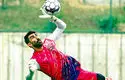کری‌خوانی پرسپولیس برای بیرانوند و تراکتوری‌ها