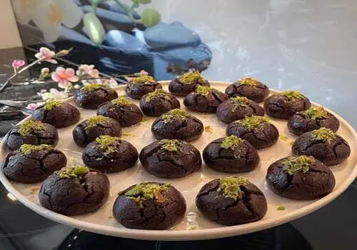 چگونه فرنی سنجد و بادام تهیه کنیم؟
