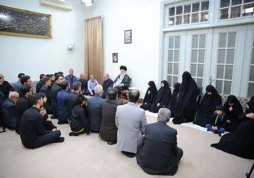 گفتگوی رهبر انقلاب با همسر امیرعبداللهیان+ عکس