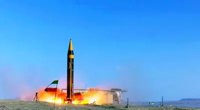 رونمایی سپاه از موشک خرمشهر۴ با کلاهک ۲ تنی