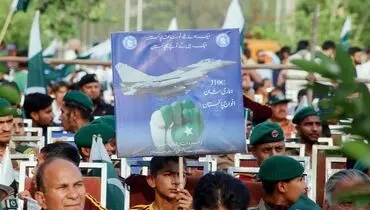 جنگنده چینی واقعیت در مقابل رویا


