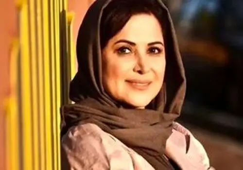 کمند امیرسلیمانی ۱۷ ساله در پنجمین فیلمش ؛ قبل از جراحی بینی