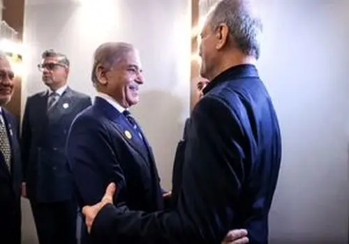 پزشکیان با نخست وزیر پاکستان دیدار و گفت و گو کرد