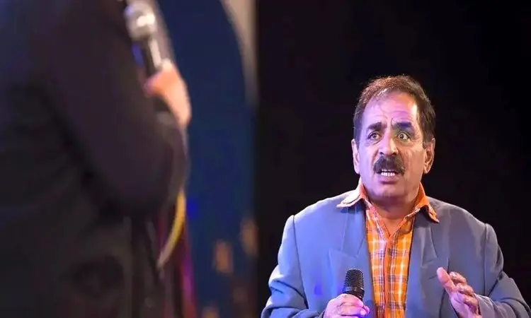 وقتی عمو رشید از اقای مجری رکب خورد+ فیلم 