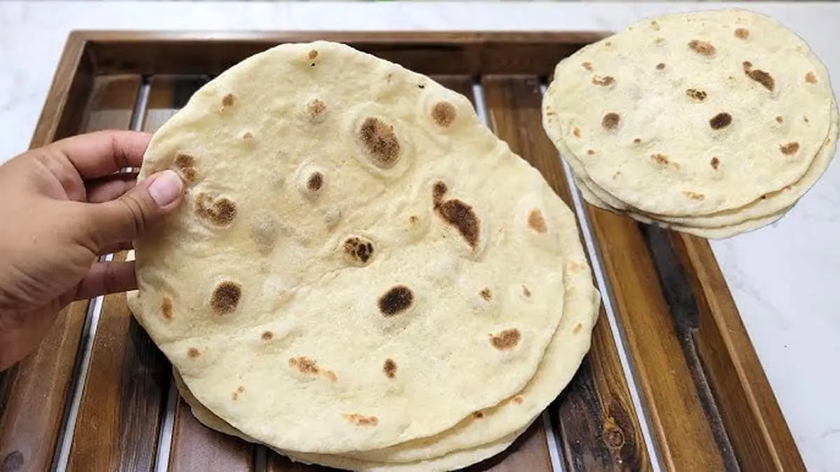یک قرص نان، اشک ایران را سرازیر کرد+عکس