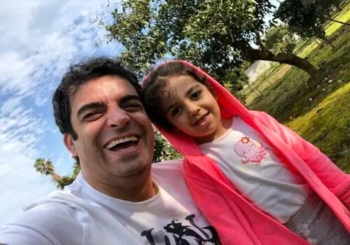 اعتراف منوچهر هادی درباره مسیر سخت رسیدن به بازیگری + فیلم