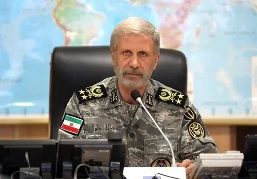 فرمانده کل ارتش:شهدا با نثار جان خود، مانع از تحقق نیات شوم دشمن شدند