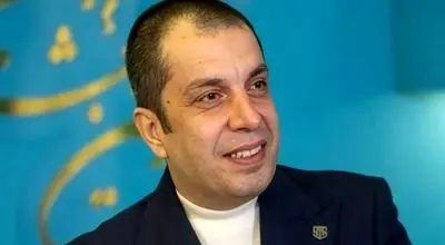 استوری احساسی عباس جمشیدی‌فر بازیگر برای رامین رضاییان: «گریه نکن مرد»