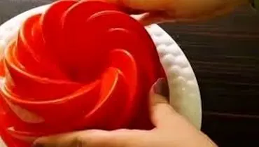 چگونه ژله را از ظرف شیشه ای جدا کنیم؟ 

